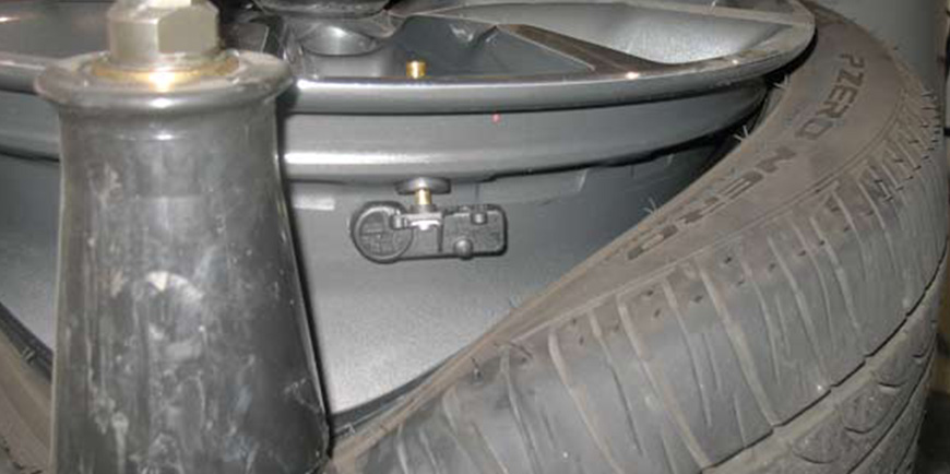 Uncle Sam Auto Repair | Westbank Auto Repair | Auto Repair Gretna LA, Louisiana: Uncle sam Auto Repair in Gretna Louisiana Auto Repair Gretna LA - Oil Changes, Brake Repairs | NEW and USED TIRES | AUTO CARE