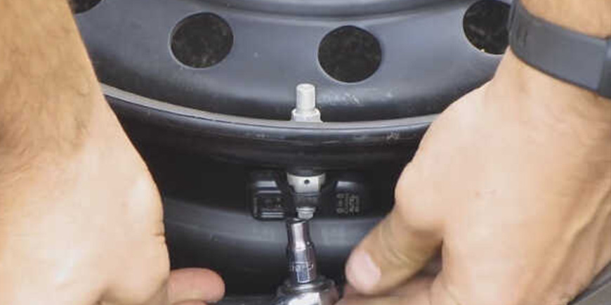 Uncle Sam Auto Repair | Westbank Auto Repair | Auto Repair Gretna LA, Louisiana: Uncle sam Auto Repair in Gretna Louisiana Auto Repair Gretna LA - Oil Changes, Brake Repairs | NEW and USED TIRES | AUTO CARE